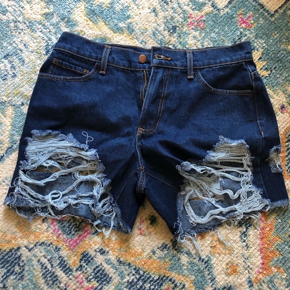 Fashion Nova Jean Shorts (size L) - Picture 5 of 7